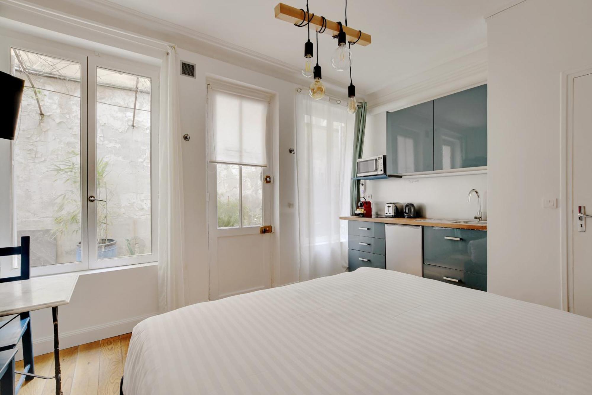 A Sweet Studio In Montparnasse - Boulevard Du Montparnasse Paris Exterior photo